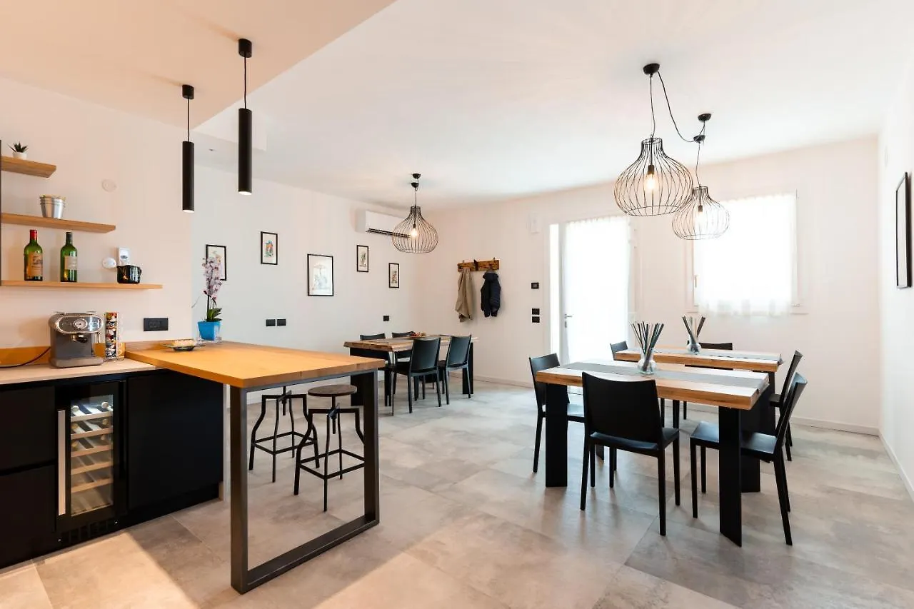 Tommyhouse Hotel Borso del Grappa 0*,